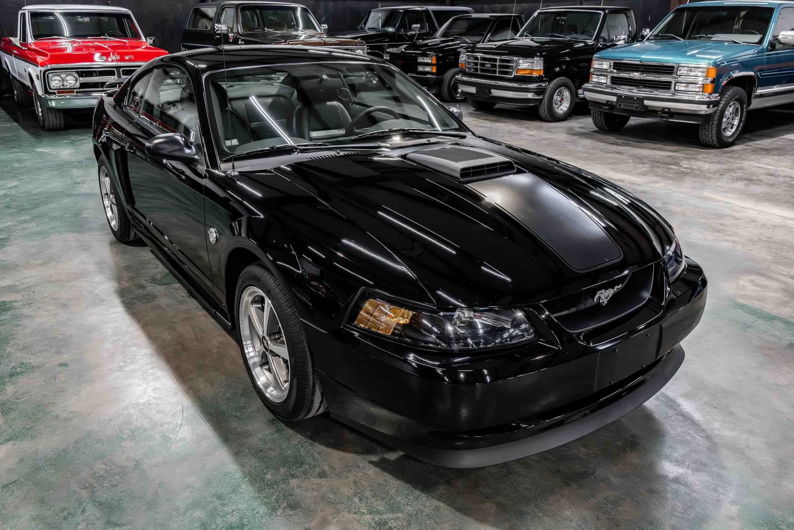 6_ 2004-Ford-Mach1-Black-140791-42.jpg